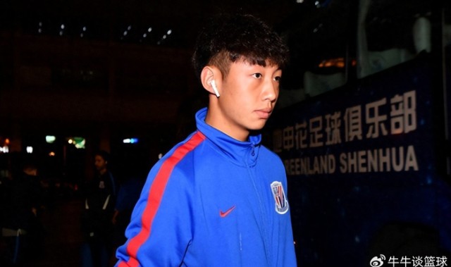 爱游戏体育下载-意外！他是斯卢茨基唯一舍不得弃用的申花老将，如今成球队核心|上海申花|吴曦|谢鹏飞|英博|主力_新浪新闻